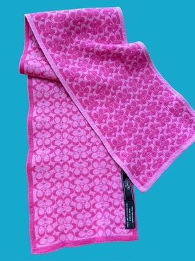 Coach Hot & Light Pink Jacquard Signature C Logo Merino Wool Scarf